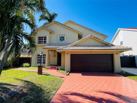 18648 NW 78th Ct in Hialeah, FL - Building Photo