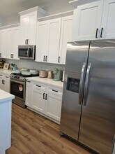 1106 Paul Quinn St in Houston, TX - Building Photo - Building Photo