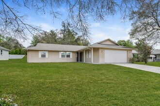 1819 E Glancy Dr in Deltona, FL - Building Photo - Building Photo