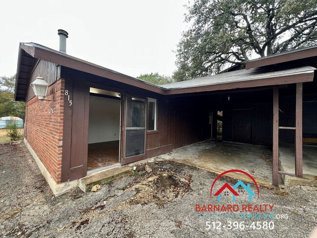 815 Allen St in San Marcos, TX - Building Photo - Building Photo