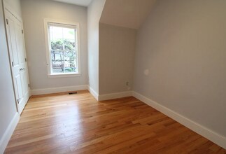 7 Islington St, Unit 6 in Boston, MA - Foto de edificio - Building Photo