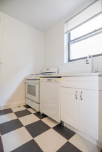1631 W Lunt Ave in Chicago, IL - Building Photo - Building Photo