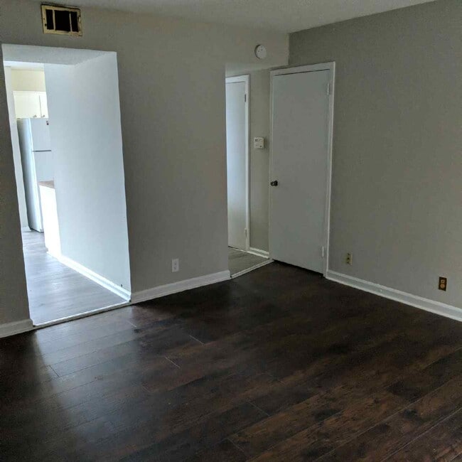 500 Paragon Mills Rd in Nashville, TN - Building Photo - Building Photo