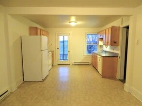 6 N Peartown Rd in Reinholds, PA - Building Photo - Building Photo