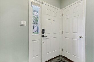 80 Lydia Dr in Guttenberg, NJ - Building Photo - Building Photo