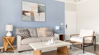 9835 Fredericksburg Rd, Unit 423 in San Antonio, TX - Building Photo