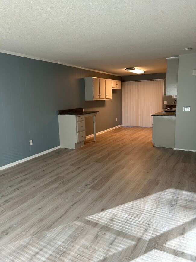 33 Phillips Dr, Unit B in Fort Oglethorpe, GA - Foto de edificio - Building Photo