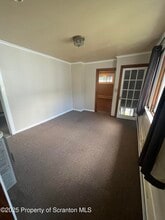 1306 Adams Ave in Dunmore, PA - Building Photo - Building Photo