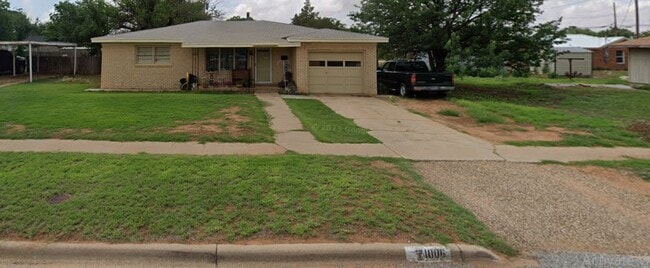 property at 1006 E Lons St