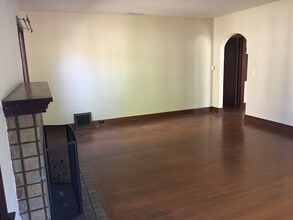 862 Allen Ave in Pasadena, CA - Building Photo - Building Photo