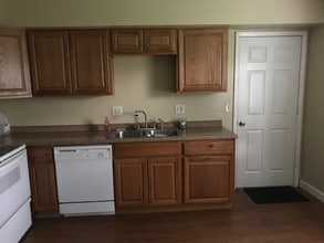 2280-2282 Jericho Rd in Aurora, IL - Foto de edificio - Building Photo