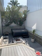 338 Rennie Ave in Los Angeles, CA - Building Photo - Building Photo