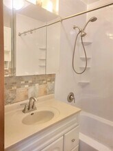 52 N Glenwood Ave in Glenwood, IL - Foto de edificio - Building Photo