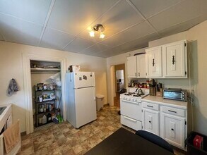 4 Mount Vernon St in Boston, MA - Building Photo - Building Photo