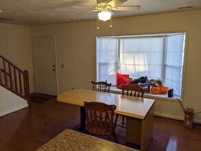 892 Patrick Henry Dr in Blacksburg, VA - Foto de edificio - Building Photo