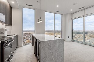 29 York Garden Wy in Toronto, ON - Building Photo