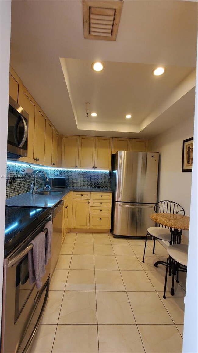 20225 NE 34th Ct, Unit #1514 UPDATED FURNISHED in Aventura, FL - Foto de edificio - Building Photo