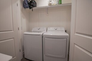 753 N Honey Locust Bnd in Fayetteville, AR - Building Photo