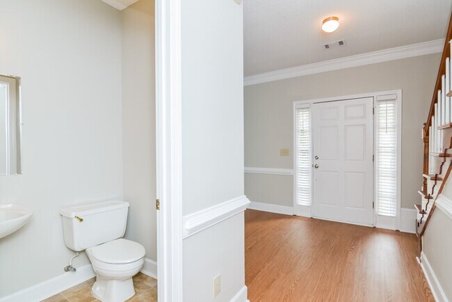 1052 Laurel Valley Dr SW in Marietta, GA - Building Photo - Building Photo