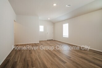 1206 Foal Dr in Guthrie, OK - Building Photo - Building Photo