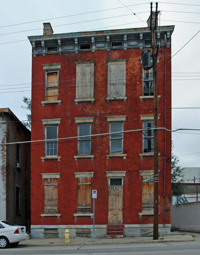 408 W Liberty St in Cincinnati, OH - Building Photo - Building Photo