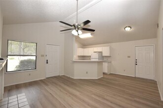 2801 W Slaughter Ln in Austin, TX - Building Photo - Building Photo