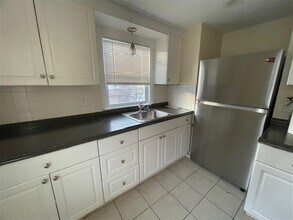 251 Central Ave, Unit 251 in Medford, MA - Building Photo - Building Photo