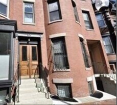 219 W Newton St, Unit 4 in Boston, MA - Building Photo