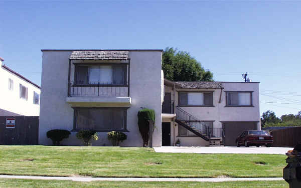 9251 Wheeler Ct in Fontana, CA - Building Photo - Building Photo