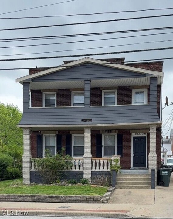 29444 Euclid Ave in Wickliffe, OH - Building Photo