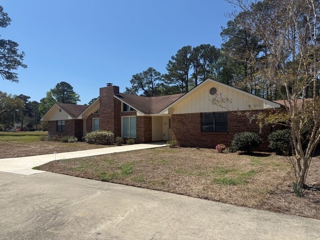 133 River Ridge Rd in Brunswick, GA - Building Photo - Building Photo