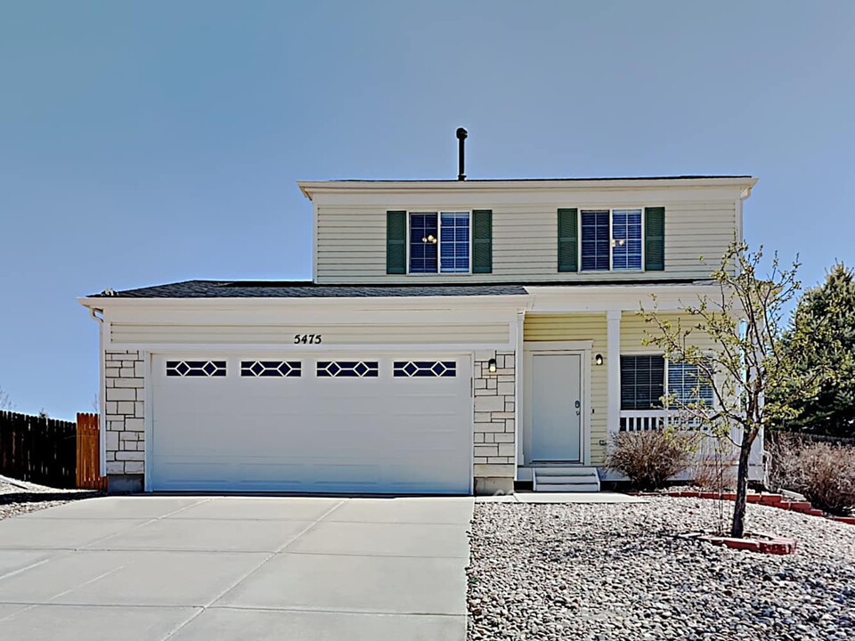 5475 Anna Lee Way in Colorado Springs, CO - Building Photo