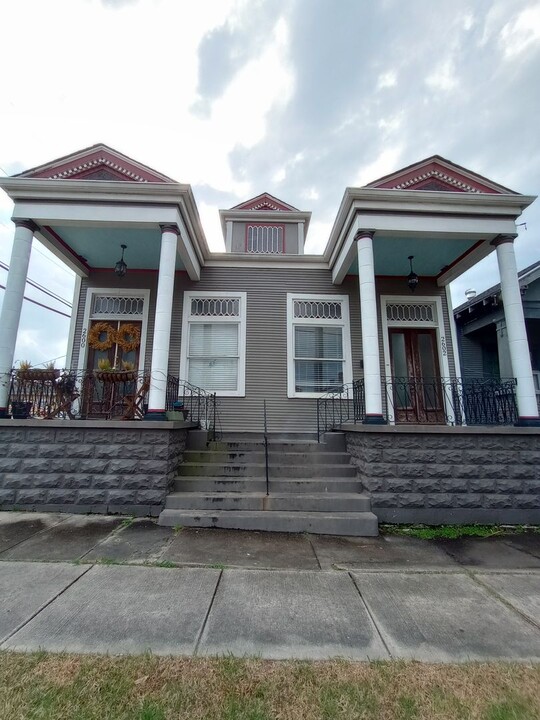 2600 Cleveland Ave in New Orleans, LA - Building Photo