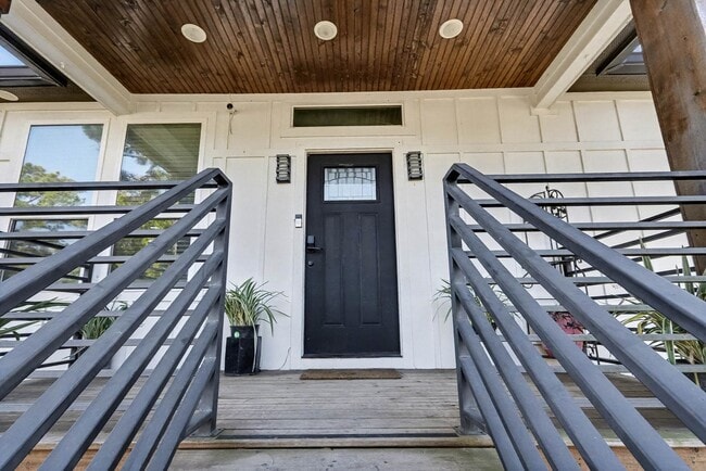 property at 3442 Noah St