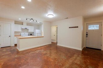 5615 Espanola Dr in Arlington, TX - Building Photo - Building Photo