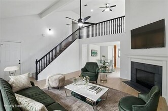 5147 Ivycrest Trail in Arlington, TX - Foto de edificio - Building Photo