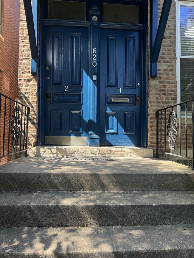 property at 620 S Oakley Blvd