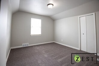128 W Muir Ave in Hazel Park, MI - Building Photo - Building Photo