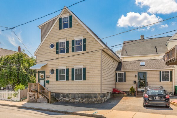 property at 34 Vine St