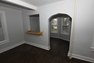811 Avery Ave in Syracuse, NY - Foto de edificio - Building Photo