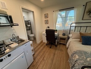 2062 Drescher St in San Diego, CA - Building Photo - Building Photo