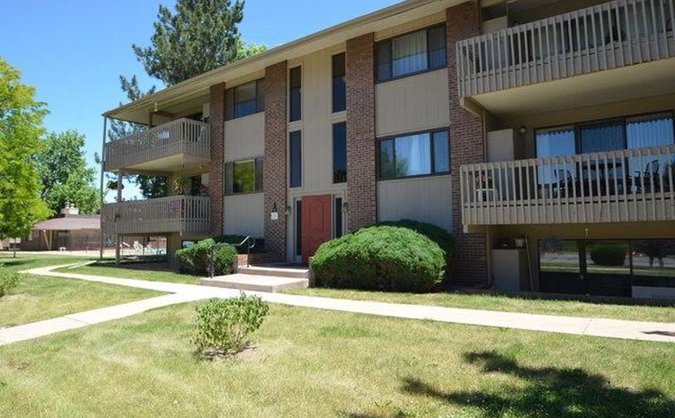 600 Manhattan Dr in Boulder, CO - Building Photo