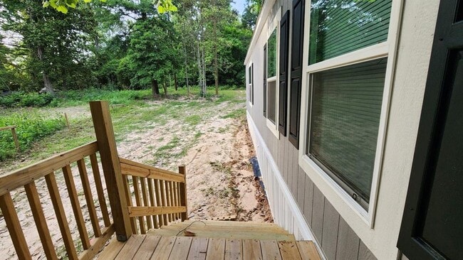 124 Lincoln Dr in Livingston, TX - Building Photo - Building Photo