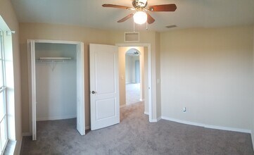 429 Piper Ave in Lehigh Acres, FL - Building Photo - Building Photo