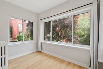 918 W Sunnyside Ave in Chicago, IL - Building Photo - Building Photo