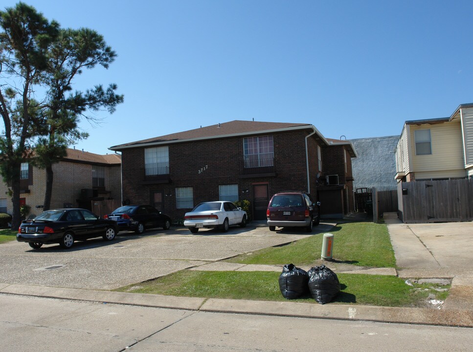 3717 Martinique Ave in Kenner, LA - Building Photo