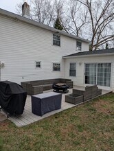 1484 Nevarc Rd in Warminster, PA - Foto de edificio - Building Photo