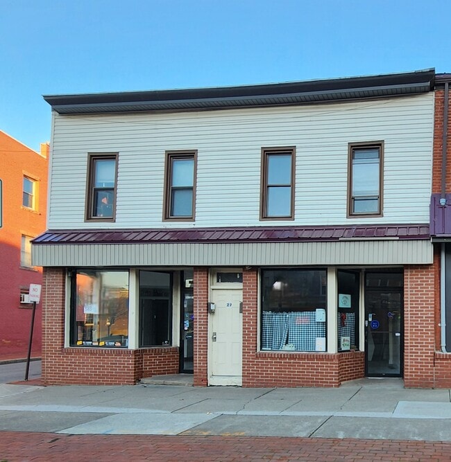 27 Main St, Unit 27 Main Street