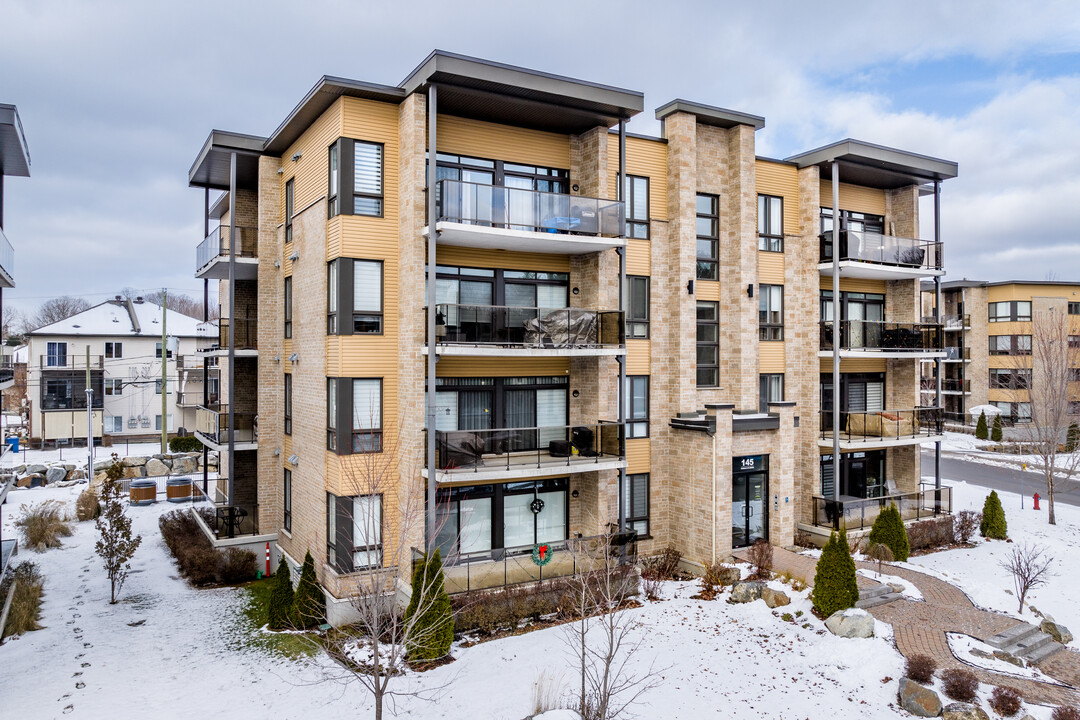 145 Radisson in St-Jérôme, QC - Building Photo