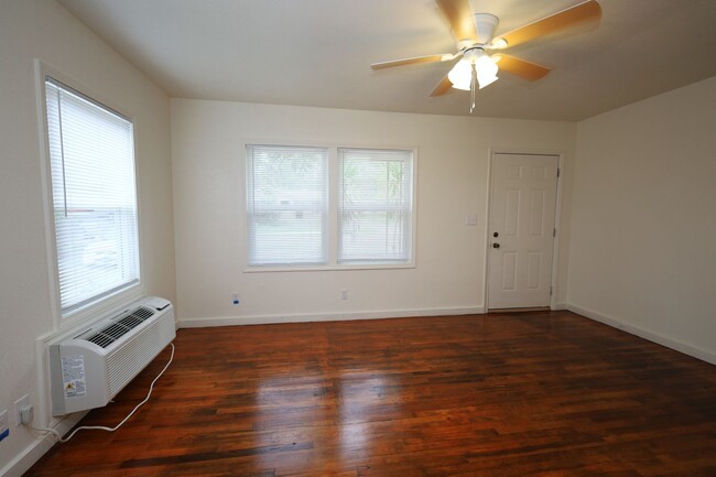 1705 Clover Dr in Valdosta, GA - Building Photo - Building Photo